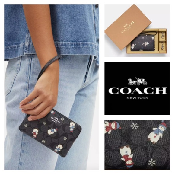 SOLD! Coach Boxed Corner Zip Wristlet Snowman Print in Silver/Midnight Multi - Picture 1 of 10